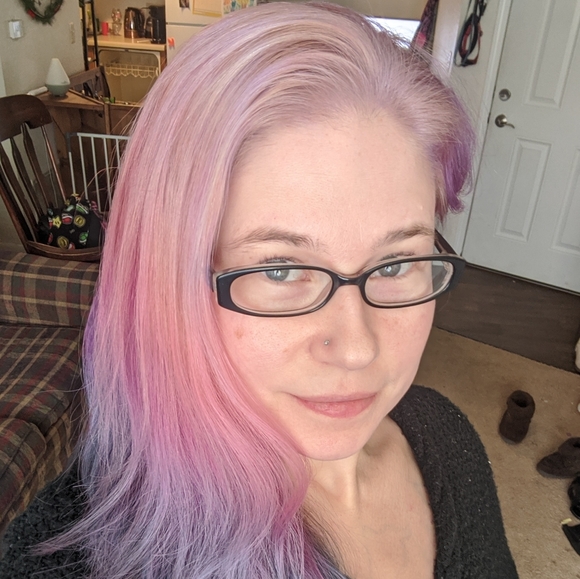 Meet your Posher, Rachael - Picture 1 of 1